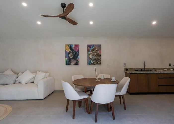 Otoch Penthouse Spaceous Private Pool Apartment *